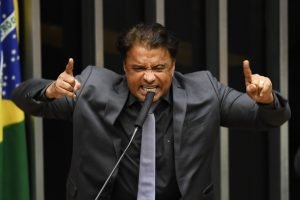 Ex-deputado Wladimir Costa é acusado de assédio sexual por prefeito de Igarapé-Açu
