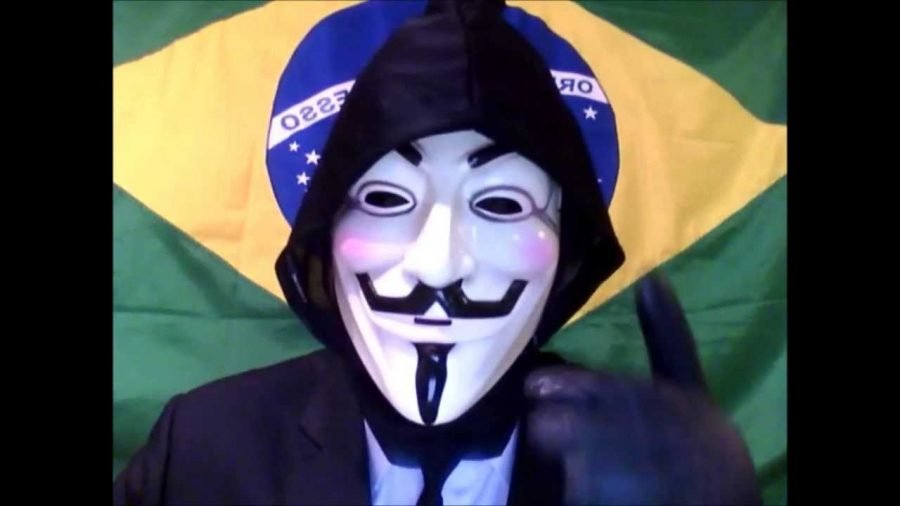 PF vai iniciar investigação de integrantes do grupo Anonymous que vazaram informações de Jair Bolsonaro