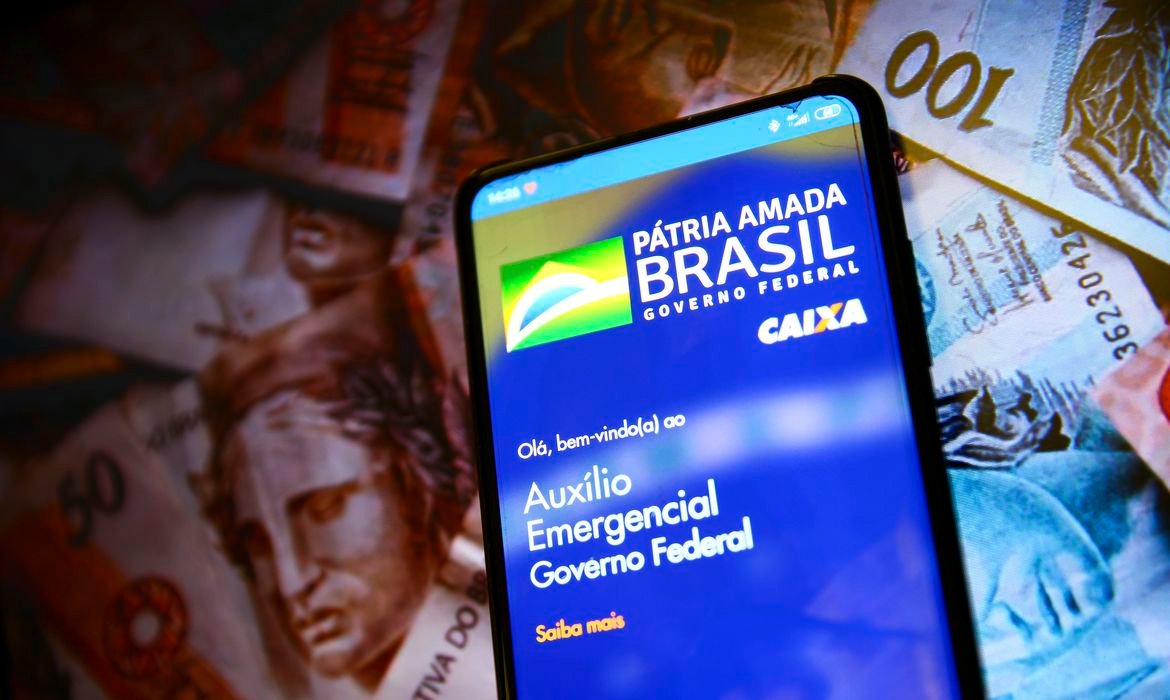 Caixa paga Auxílio Emergencial para  3,2 milhões de brasileiros hoje