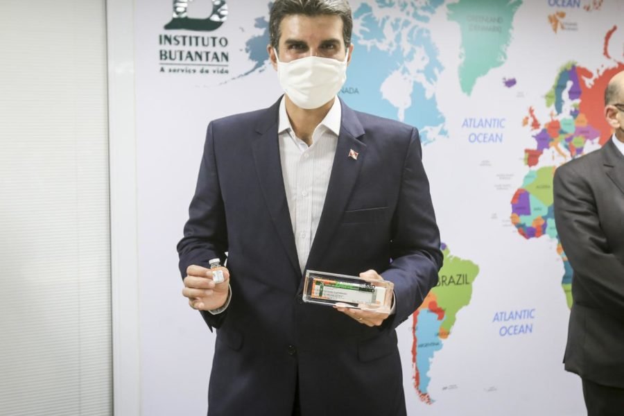 Helder Barbalho confirma que Pará irá receber 124 mil doses da CoronaVac