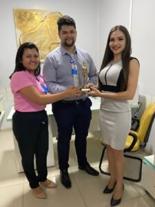Hospital das Clínicas de Parauapebas recebe prêmio Mérito Lojista